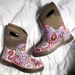 BOGS rain boots floral pink purple size 6